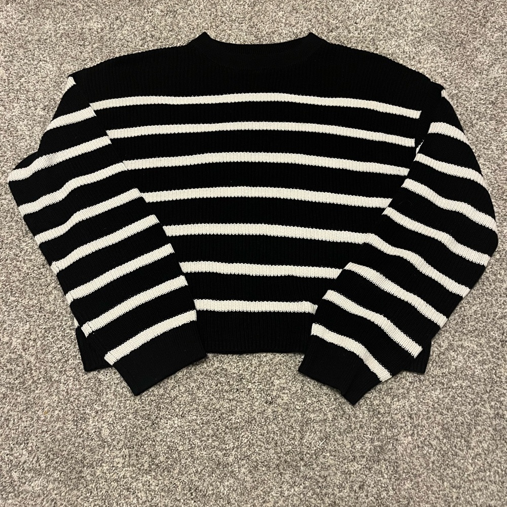 Black and White Striped H&M Sweater